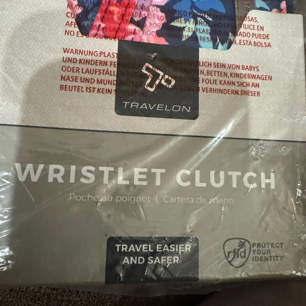 Travelon RFID Wristlet Clutch Floral Travel Wallet NWT